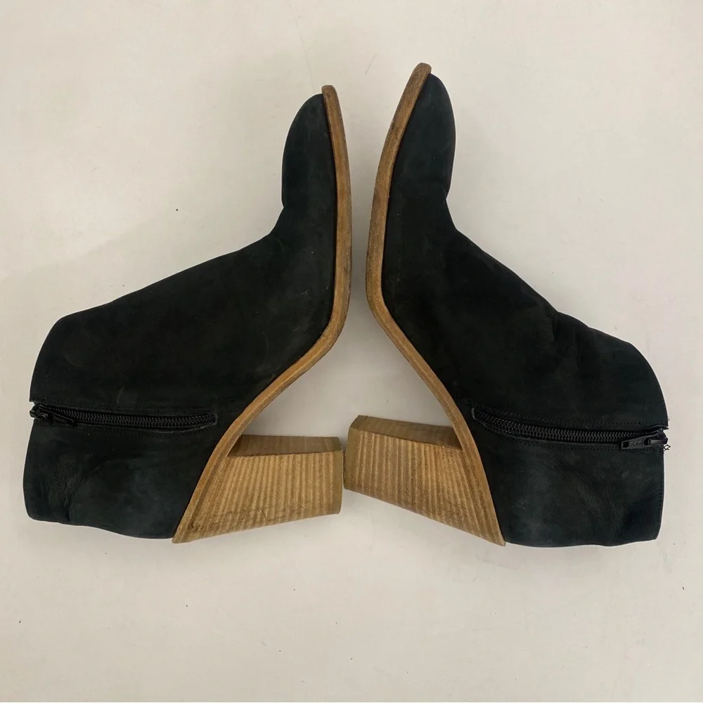 Vince. || Easton Heeled Ankle Booties Nubuck Leather Black 39‎ US 9